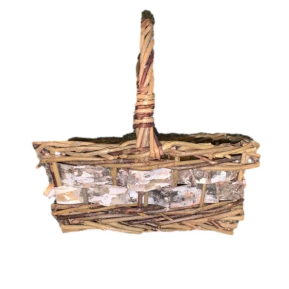 Small‎ vintage basket good condition